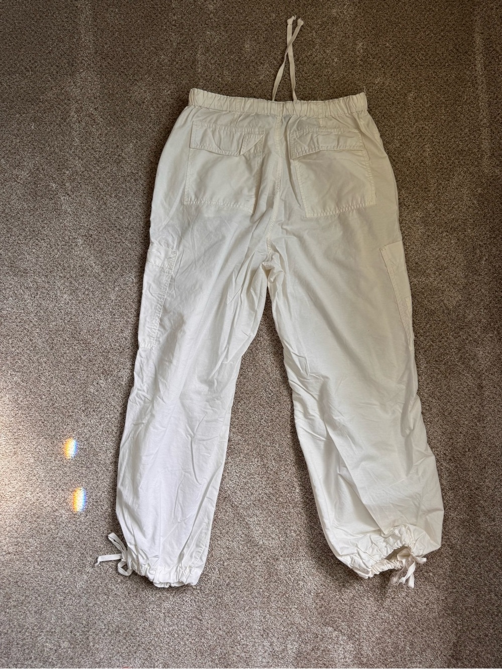 Aeropostale Cream Cargo Parachute Joggers with Drawstring Ankles size small